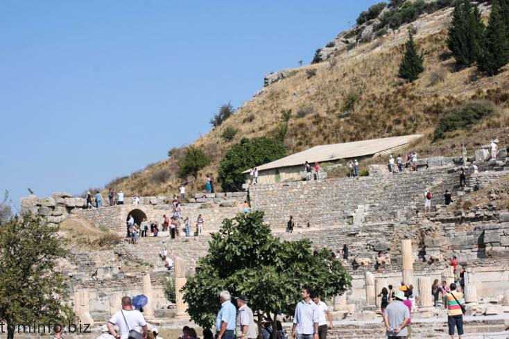 Ausgrabung Ephesus tominfo.de